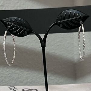 IGI LUXURY PRE-LOVED AUTHENTIC 14K WHITE GOLD NATURAL DIAMONDS HOOP EARRINGS
